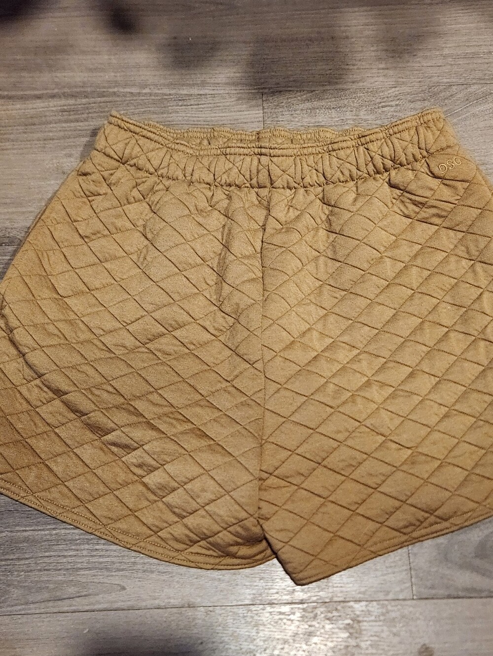 DSG Tan Shorts with Quilted Design S